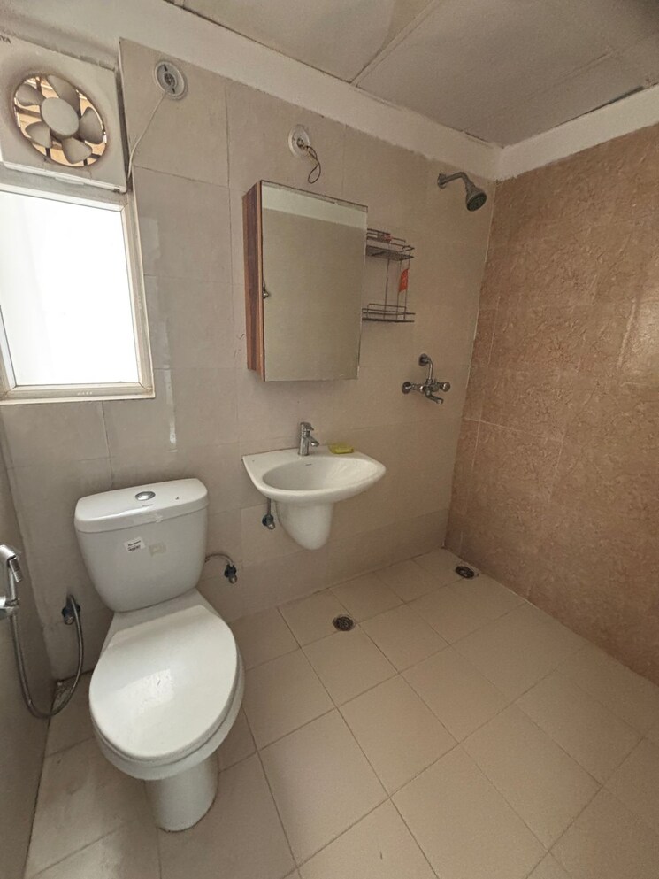 Bathroom, arihant-amber 2.5 Bedroom 1194 Sq.Ft. Apartment In Sector 1 Greater Noida Greater Noida 9111815