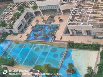 Master Plan in 3.5 BHK Apartment at Mahagun Moderne, Sector 78 – for Rent