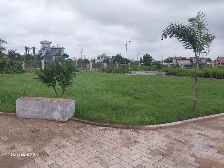 Garden, sandesh-city  1800 Sq.Ft. Plot In Jamtha Nagpur 9111825