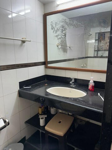 Team Area in 3 BHK Apartment at Queens Park Apartments, Juhu – for Rent