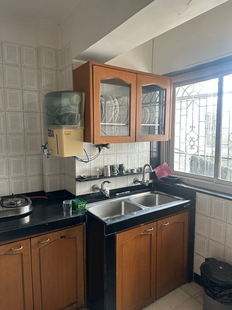 Kitchen, queens-park-apartments 3 Bedroom 1000 Sq.Ft. Apartment In Juhu Mumbai 9111863