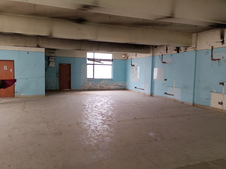 undefined, sector 66 Commercial Warehouse 3000 Sq.Ft. In Sector 66 Noida 9111850