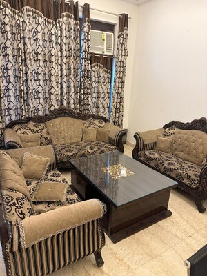 Living Room in 4 BHK Independent House at Alpha 1 RWA, Alpha 1 Greater Noida – for Sale