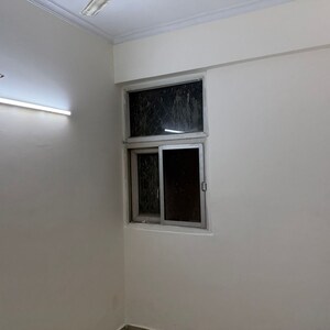 Room in 2.5 BHK Apartment at Amrapali Zodiac, Sector 120 – for Sale