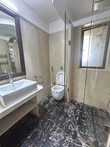 Bathroom in 4 BHK Apartment at Raja 10 Central Avenue  Santacruz, Santacruz West – for Rent