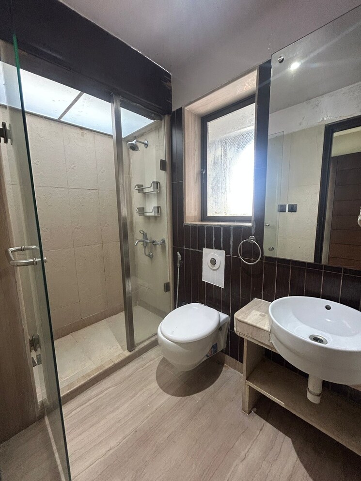 Bathroom, raja-10-central-avenue-santacruz 4 Bedroom 2400 Sq.Ft. Apartment In Santacruz West Mumbai 9111919