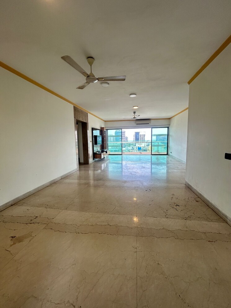 Room, raja-10-central-avenue-santacruz 4 Bedroom 2400 Sq.Ft. Apartment In Santacruz West Mumbai 9111919
