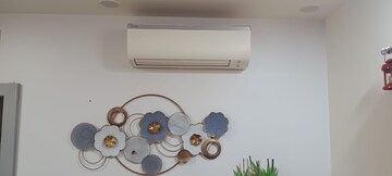  Studio Apartment at Paramount Golfforeste, Zeta I Greater Noida – for Sale