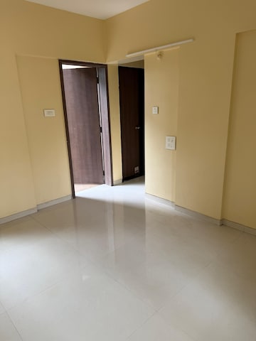 Room in 2 BHK Apartment at Venkateshwara Fragrancia, Koregaon – for Rent