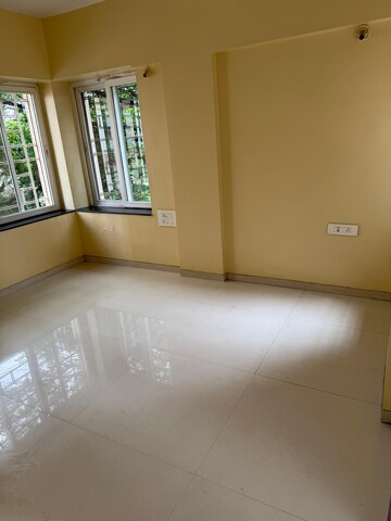 Room in 2 BHK Apartment at Venkateshwara Fragrancia, Koregaon – for Rent