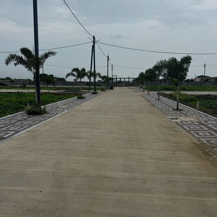  Parking, super corridor  800 Sq.Ft. Plot In Super Corridor Indore 9111971