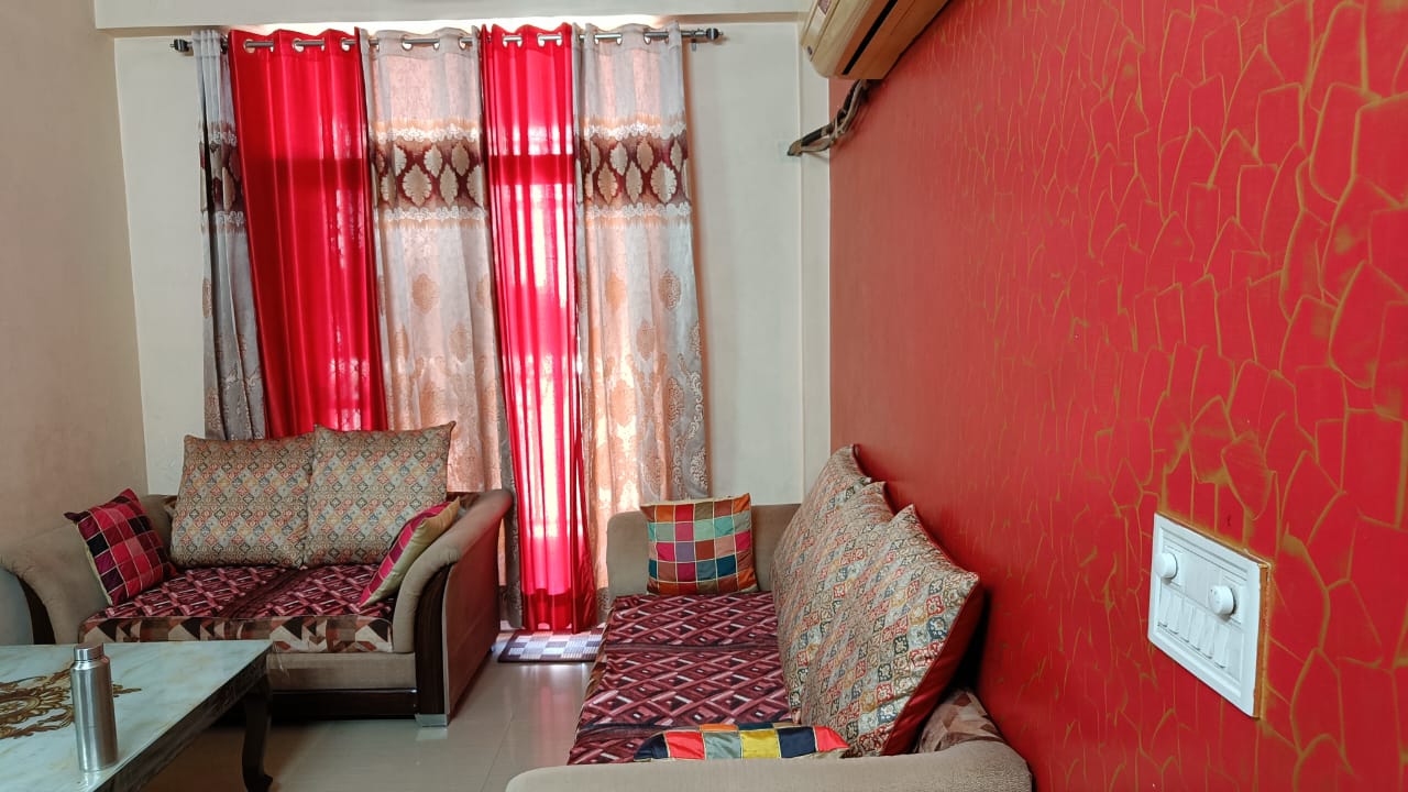 2.5 BHK Apartment For Sale in Paramount Orchid