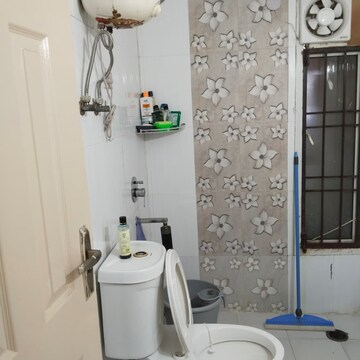 Bathroom in 2 BHK Apartment at Supertech Cape Town, Sector 74 – for Rent