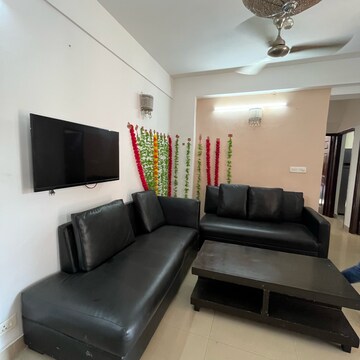 Living Room in 2.5 BHK Apartment at Supertech Cape Town, Sector 74 – for Rent