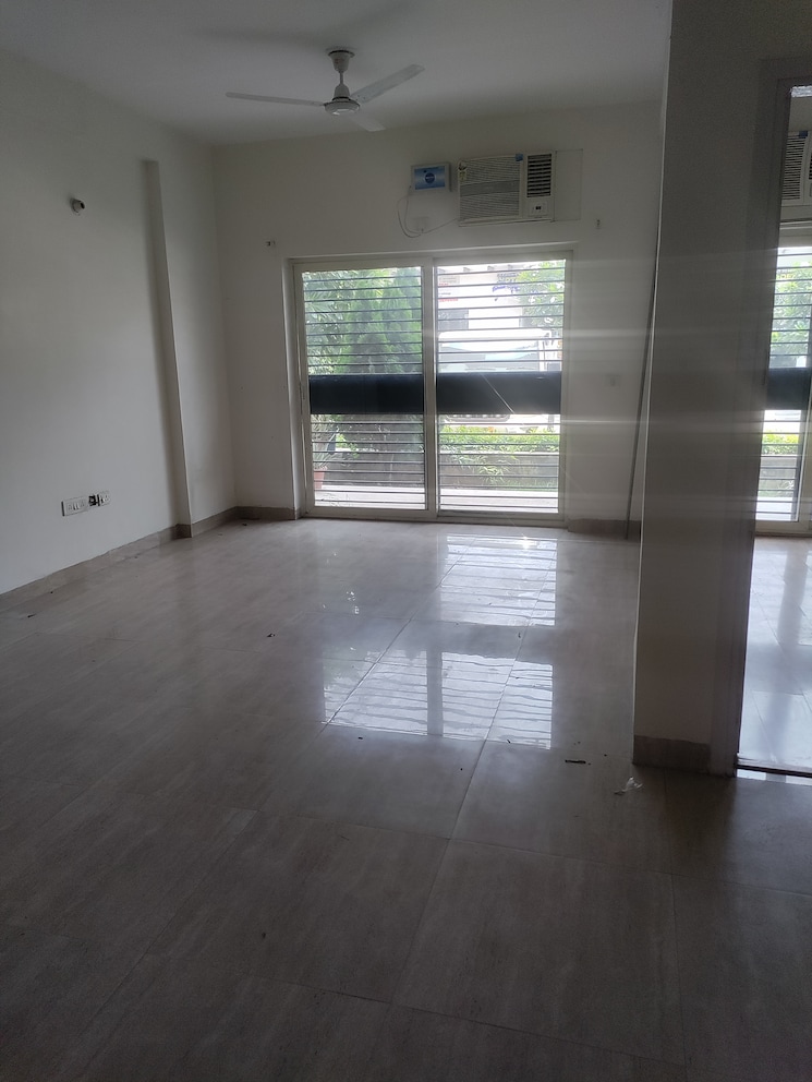 Room, bptp-park-81 3 Bedroom 926 Sq.Ft. Apartment In Sector 81 Faridabad 9112196