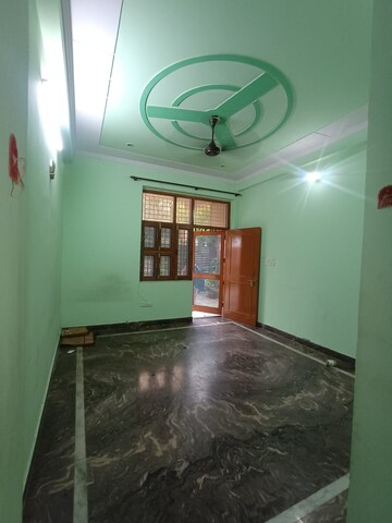 Bedroom in 1.5 BHK Villa at RWA Apartments Sector 71, Sector 71 – for Rent
