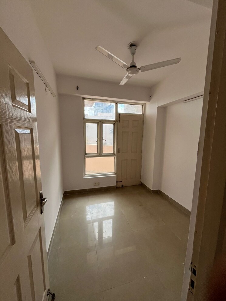 undefined, amrapali-zodiac 2 Bedroom 950 Sq.Ft. Apartment In Sector 120 Noida 9112109