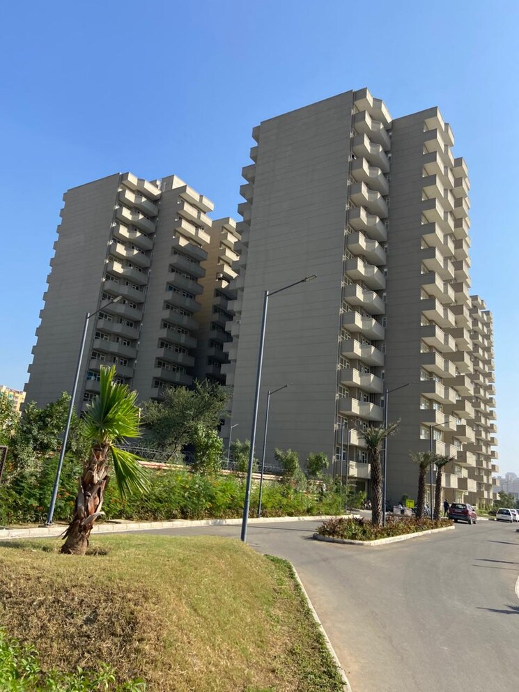 Exterior View, pivotal-paradise 3 Bedroom 716 Sq.Ft. Apartment In Sector 62 Gurgaon 9112134