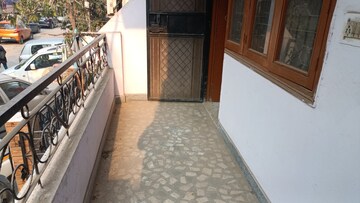 Balcony in 1 BHK Builder Floor at Vaishali Sector 4 – for Rent
