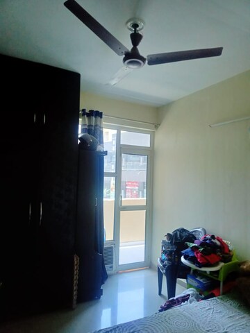 Room in 2.5 BHK Apartment at Signature The Serenas, Sohna Sector 36 – for Rent