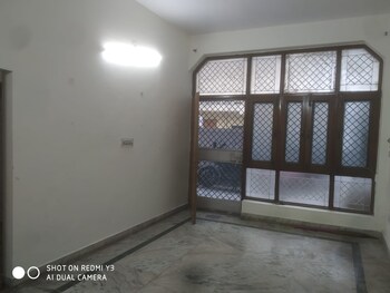 2 BHK Builder Floor for Sale in New Ashok Nagar, Delhi