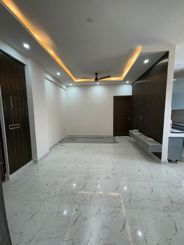 Room in 2 BHK Builder Floor at Ansals Flexi Homes, Sector 57 – for Rent