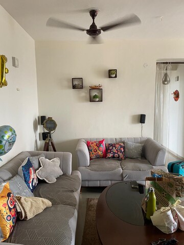 Living Room in 2 BHK Builder Floor at Ansals Flexi Homes, Sector 57 – for Rent