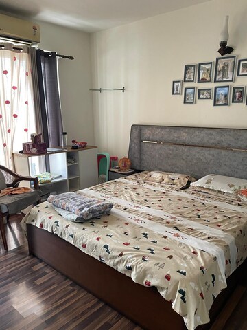 Bedroom in 2 BHK Builder Floor at Ansals Flexi Homes, Sector 57 – for Rent