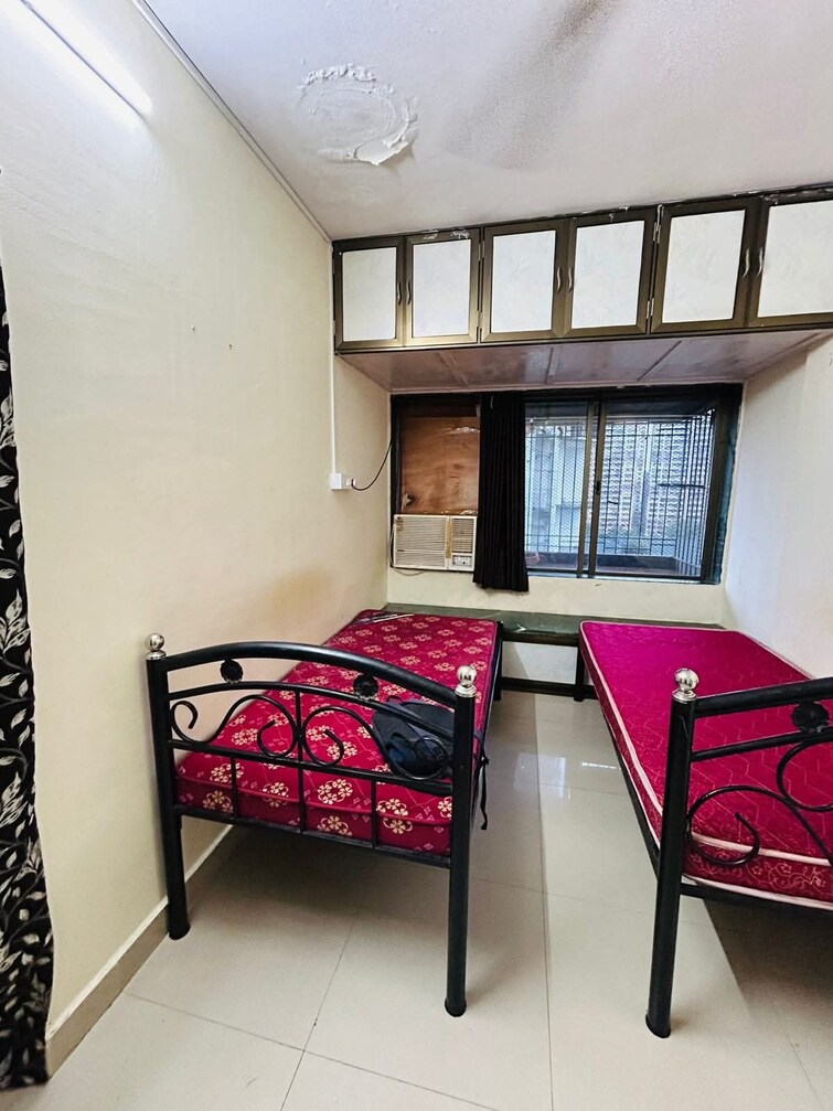 Bedroom, worli Pg For Boys & Girls In Worli 9112167