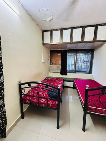 Bedroom in  Pg at Worli – for Rent