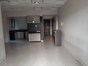 Room in 2 BHK Apartment at Sun Empire, Sinhagad – for Rent