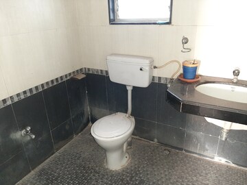 Team Area in 2 BHK Apartment at Sun Empire, Sinhagad – for Rent