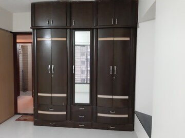 Room in 3 BHK Apartment at Mittal Sun Orbit, Sinhagad Road – for Rent