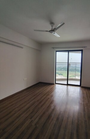 Room in 3 BHK Apartment at Shapoorji Pallonji Joyville Gurgaon, Sector 102 – for Sale