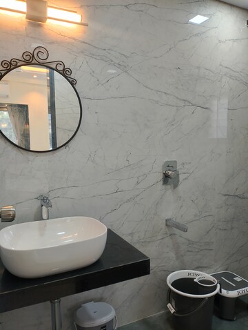 Bathroom in 5 BHK Villa at Baner – for Rent