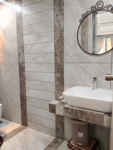 Bathroom in 5 BHK Villa at Baner – for Rent