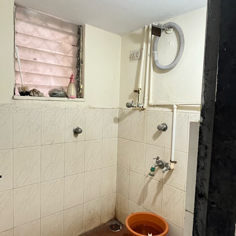 Bathroom, swastik-park-chs 1 Bedroom 400 Sq.Ft. Apartment In Brahmand Thane 9112210