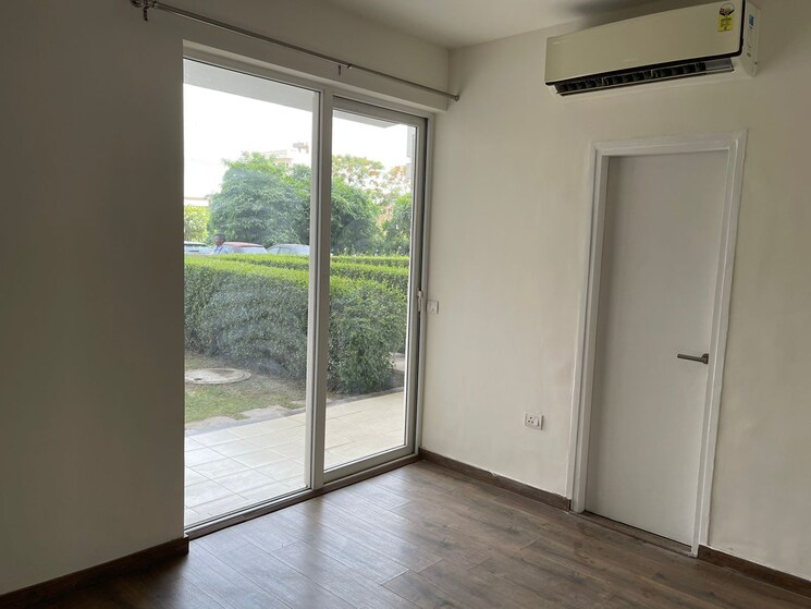 Room, emaar-imperial-gardens 3 Bedroom 2025 Sq.Ft. Apartment In Sector 102 Gurgaon 9112207