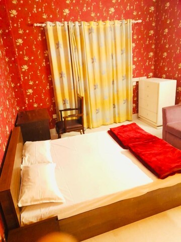 Bedroom in 3 BHK Builder Floor at Tara Apartments, Kalkaji – for Rent