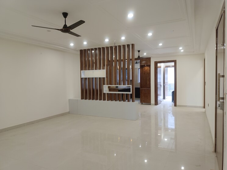 Room, green fields colony 4 Bedroom 400 Sq.Yd. Builder Floor In Green Fields Colony Faridabad 9112280