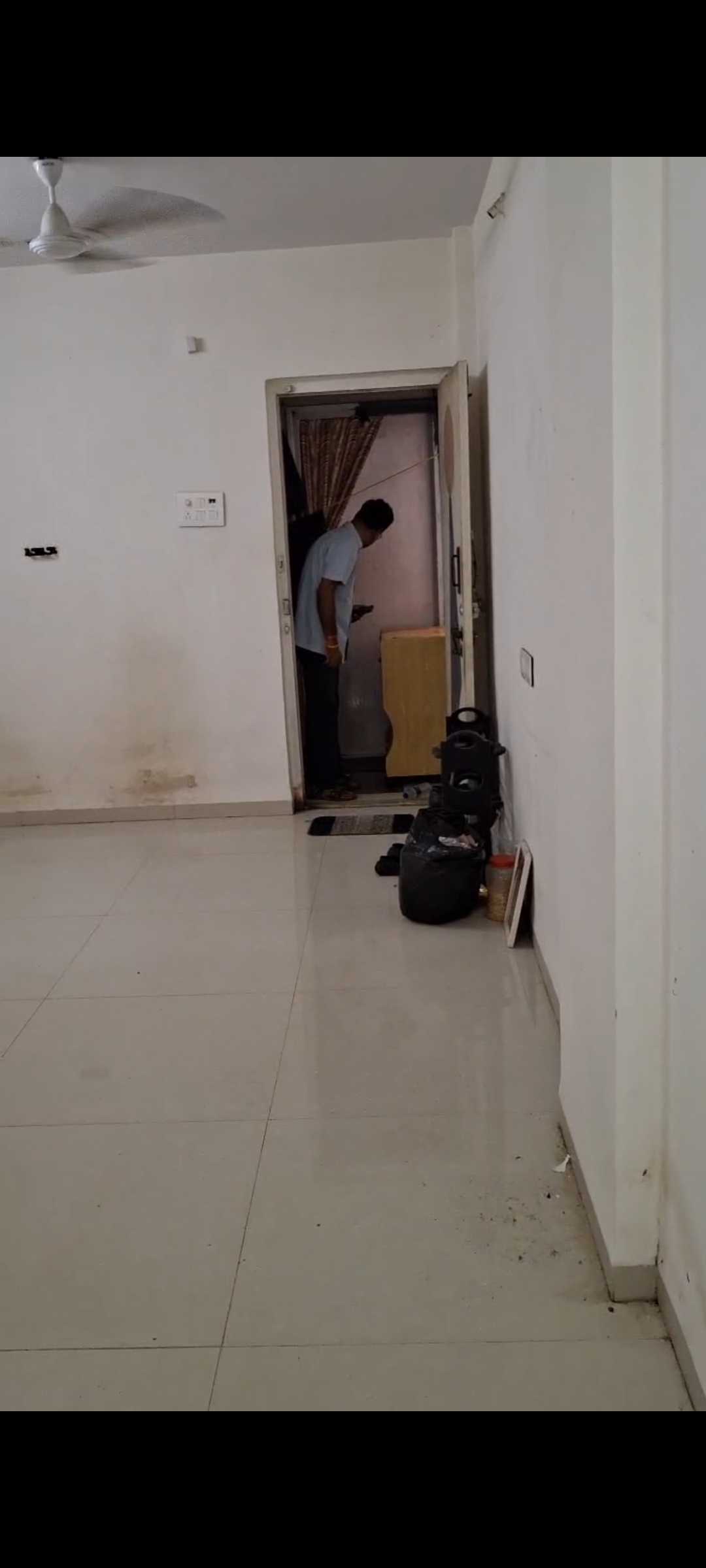 1 RkApartment For Rent in Vile Parle Anita Apartment