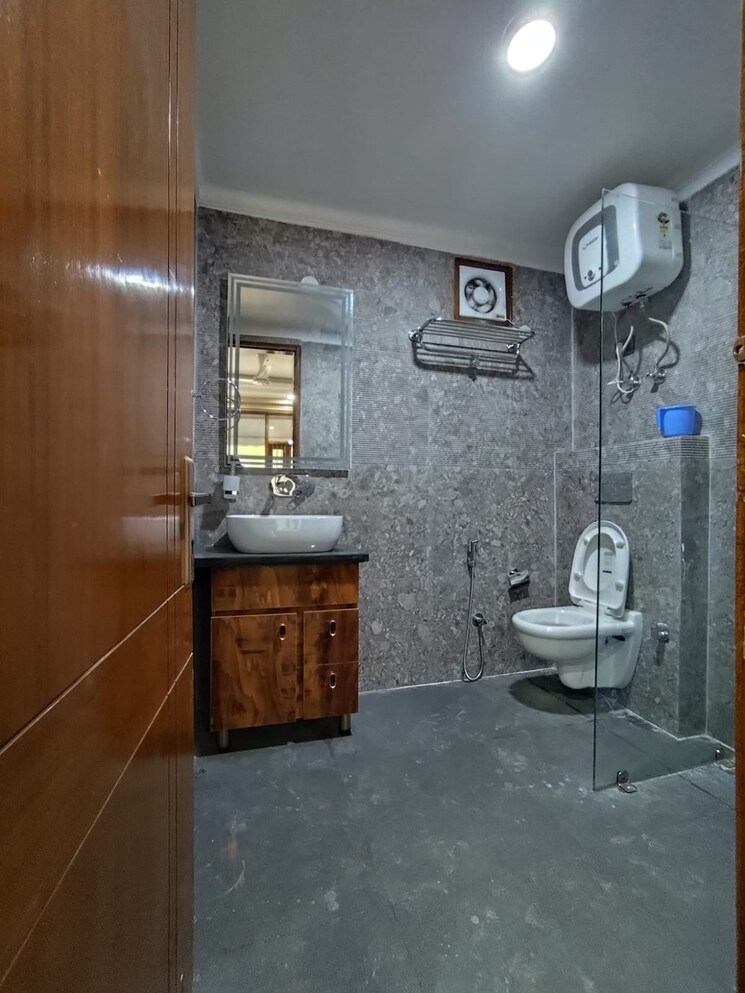 Bathroom, urbanrise-opulence 3 Bedroom 1649 Sq.Ft. Apartment In Bachupally Hyderabad 9112278