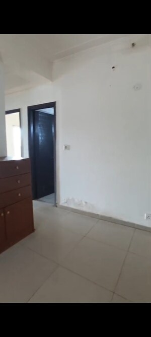 Room in 2 BHK Apartment at Himalaya Pride, Tech Zone 4 Greater Noida – for Sale