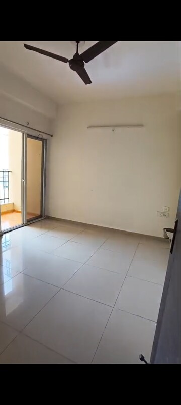 Room in 2 BHK Apartment at Himalaya Pride, Tech Zone 4 Greater Noida – for Sale