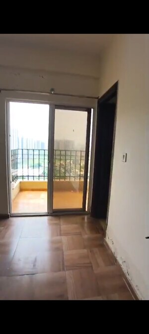 Room in 2 BHK Apartment at Himalaya Pride, Tech Zone 4 Greater Noida – for Sale