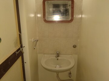 Bathroom in 2 BHK Apartment at Sun Paradise Phase II, Sinhagad Road – for Rent