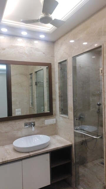Bathroom in 4 BHK Apartment at Green Park – for Rent