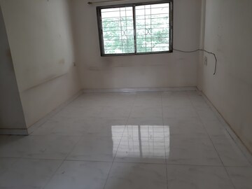 Room in 2 BHK Apartment at Sun Paradise Phase II, Sinhagad Road – for Rent