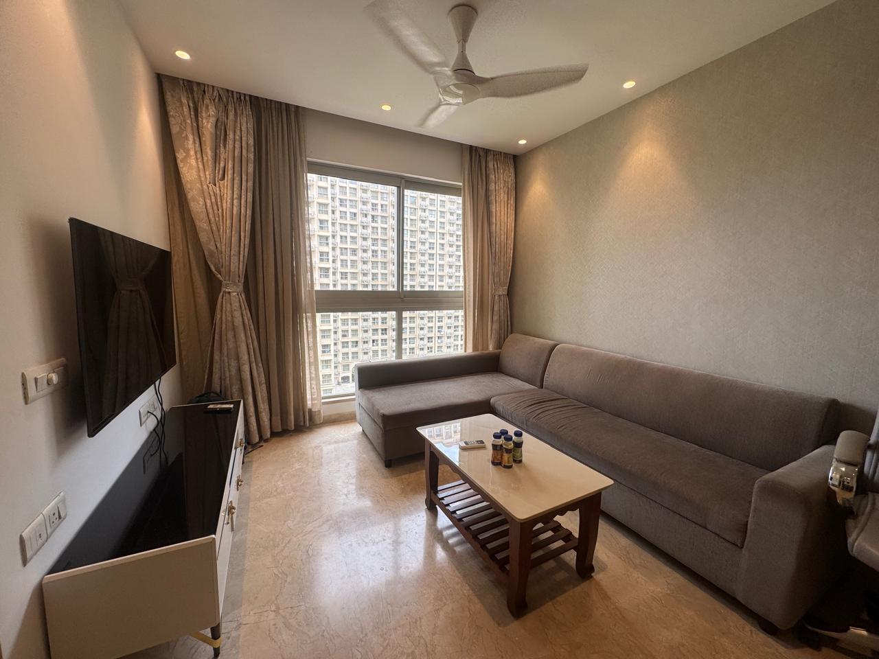 2 BHK Apartment For Rent in Hiranandani Castle Rock