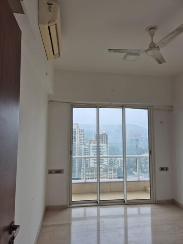 Room in 2 BHK Apartment at Omkar Alta Monte, Malad East – for Rent